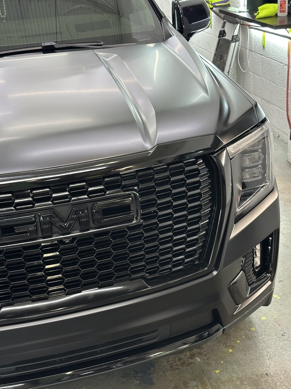 GMC Yukon Satin Black out